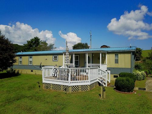 75 Rippey Hollow Rd, Galax, VA, 24333-5535 | Card Image