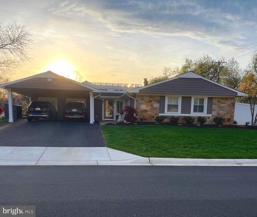 2400 Kemp Way, BOWIE, MD, 20715-2730 | Card Image