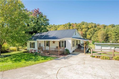 2563 Horse Ridge Road Nw, Willis, VA, 24380 | Card Image