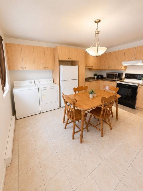 357 Rue St-Viateur, Joliette, QC, J6E3A9 | Card Image