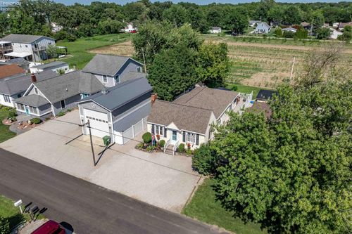 229 N Sackett Rd, Marblehead, OH, 43440-9711 | Card Image