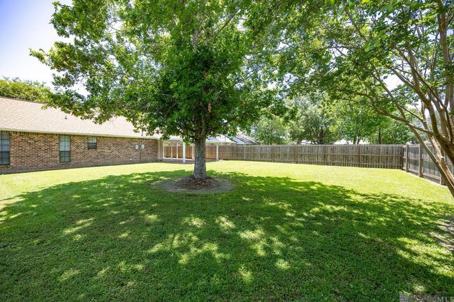 2014 E Catalpa St, House other with 3 bedrooms, 2 bathrooms and 2 parking in Gonzales LA | Image 22
