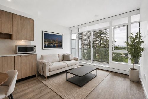 704-13350 Central Ave, Surrey, BC, V3T0S1 | Card Image