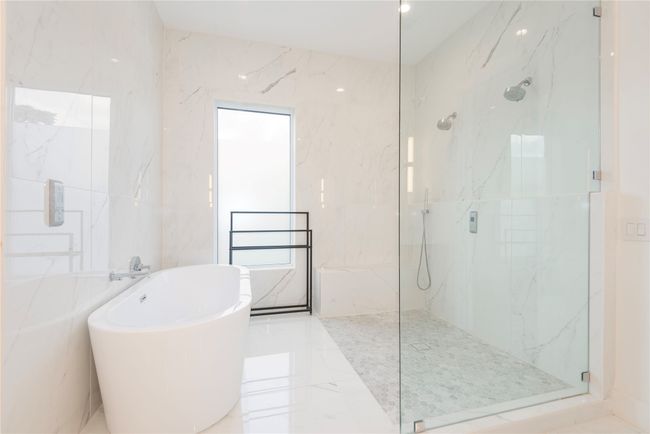 APT-103 - 610 N Oak Cliff Blvd, Condo with 3 bedrooms, 4 bathrooms and null parking in Dallas TX | Image 14