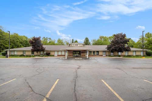 3630 Capital Ave Sw, Battle Creek, MI, 49015-7375 | Card Image