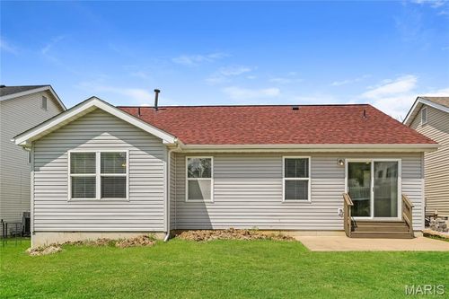 17 Brookfield Ct, Wentzville, MO, 63385-3697 | Card Image