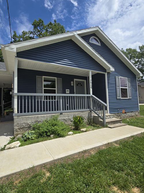 324 W Edmunds St, Hopkinsville, KY, 42240-1742 | Card Image