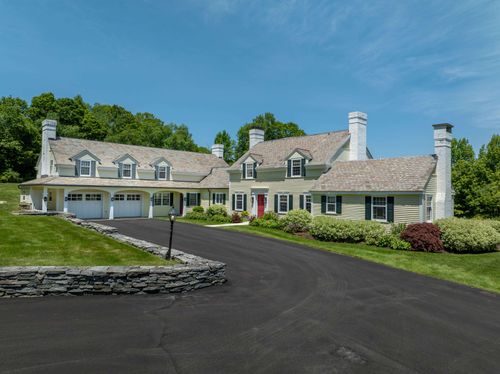 318 Spring Hill Ln, Dorset, VT, 05251 | Card Image