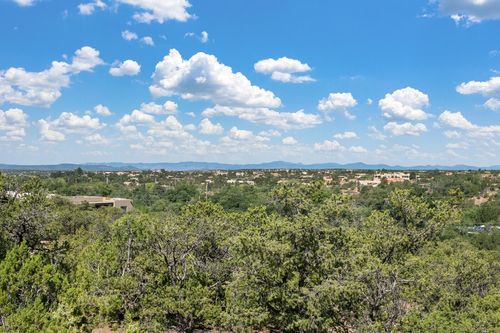 555 Calle Mirasol, Santa Fe, NM, 87501-8330 | Card Image