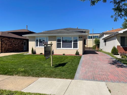 13912 S Manistee Ave, Burnham, IL, 60633-1909 | Card Image