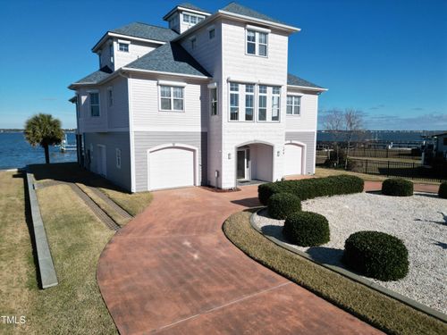 104 Shoreline Dr, Atlantic Beach, NC, 28512-5121 | Card Image