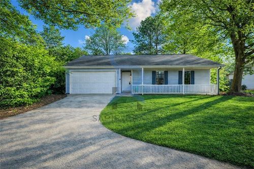 5694 Phillips Dr, Morrow, GA, 30260-1056 | Card Image