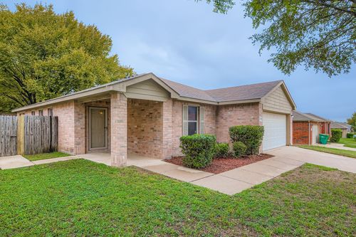 1371 Lay St, Cedar Hill, TX, 75104-8164 | Card Image