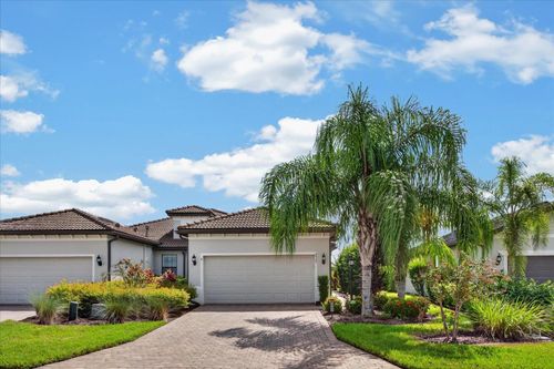 6927 Holbrook Cv, LAKEWOOD RANCH, FL, 34202-2708 | Card Image
