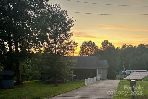 150 Windmill Ct, Harmony, NC, 28634-9054 | Card Image