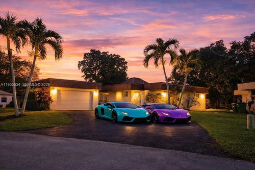 5700 White Hickory Cir, Tamarac, FL, 33319-3022 | Card Image