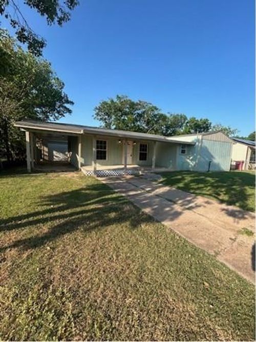 922 W 11th St, Freeport, TX, 77541-5462 | Card Image