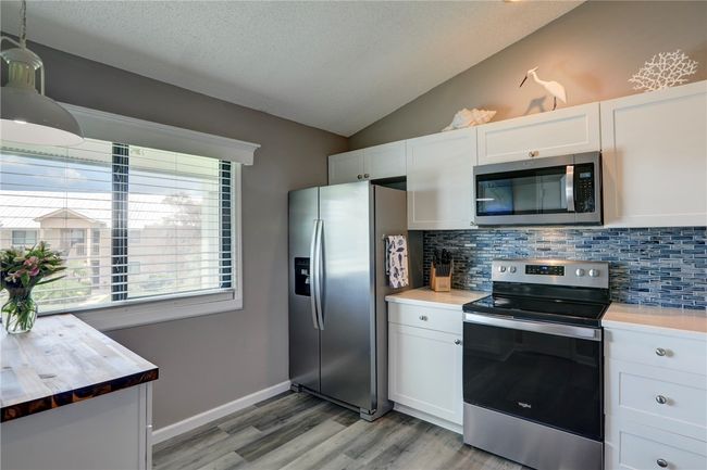 APT-4 - 5725 Pelican Pointe Dr, House attached with 2 bedrooms, 2 bathrooms and null parking in Sebastian FL | Image 14