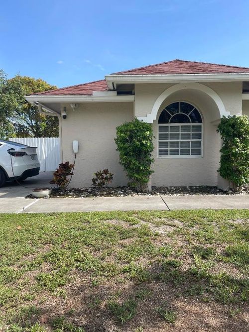 17068 89th Pl N, Loxahatchee, FL, 33470-2779 | Card Image