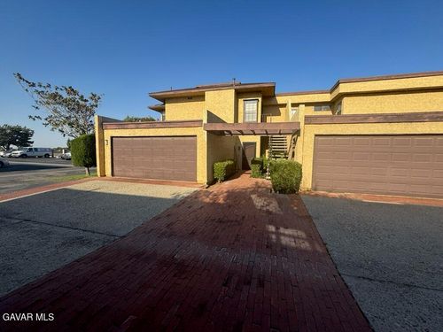 unit-1-42821 15th St W, Lancaster, CA, 93534-6217 | Card Image