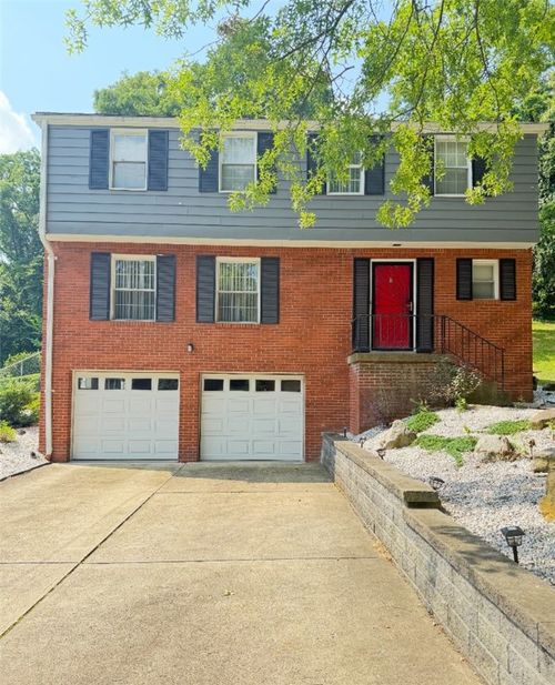 113 Thornberry Dr, Penn Hills, PA, 15235-5060 | Card Image
