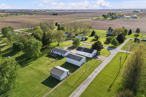 409 233rd St, Aledo, IL, 61231-8627 | Card Image