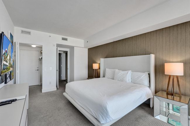 1910 - 4111 S Ocean Dr, Condo with 1 bedrooms, 1 bathrooms and null parking in Hollywood FL | Image 23