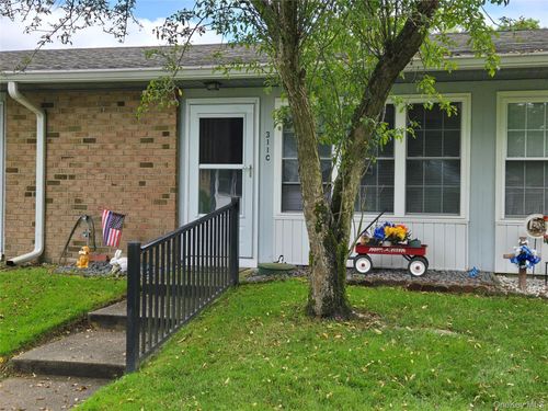 311c-311 Woodbridge Dr, Ridge, NY, 11961-1102 | Card Image