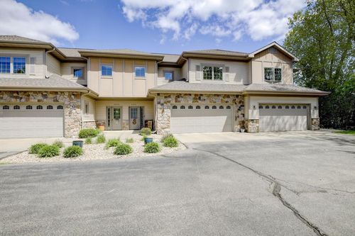 4612 Burma Rd, McFarland, WI, 53558-9375 | Card Image