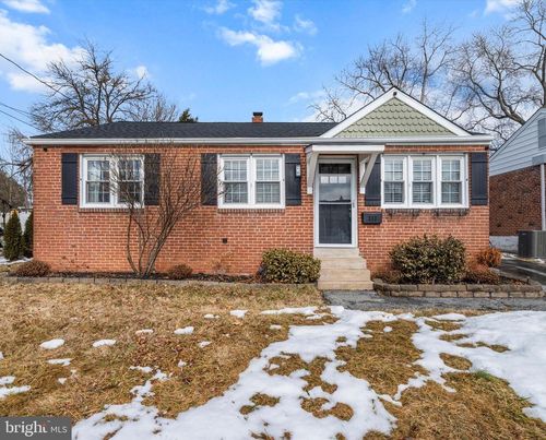 213 Taylor Rd, WILMINGTON, DE, 19804-1029 | Card Image