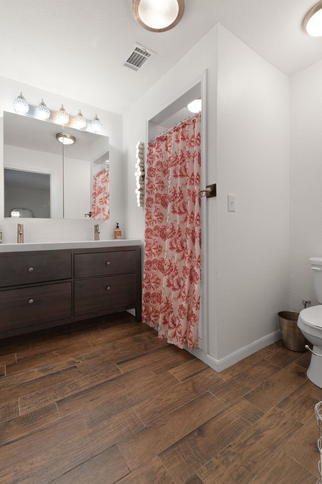 801 E Avenue C, House other with 4 bedrooms, 3 bathrooms and null parking in Lampasas TX | Image 22