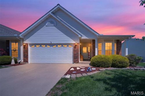 32b-34 Green Park Ln, O Fallon, MO, 63366-4441 | Card Image