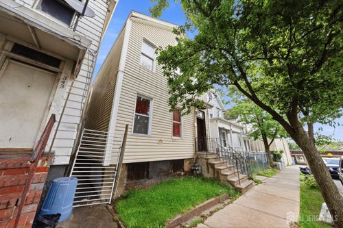 341 Townsend St, New Brunswick, NJ, 08901-1941 | Card Image