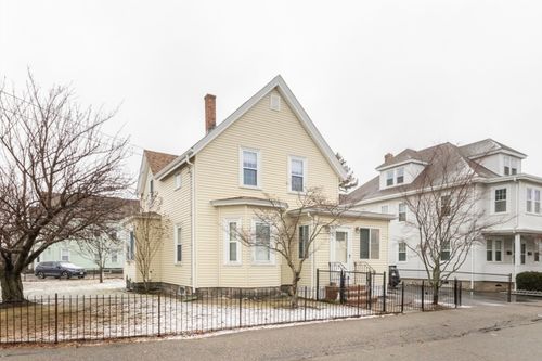 18 Taber St, Quincy, MA, 02169-7607 | Card Image