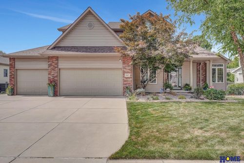 7417 Elk Creek Dr, Lincoln, NE, 68516-3097 | Card Image