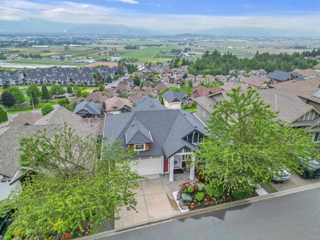 47239 Vista Place, House other with 4 bedrooms, 3 bathrooms and 2 parking in Chilliwack BC | Image 2