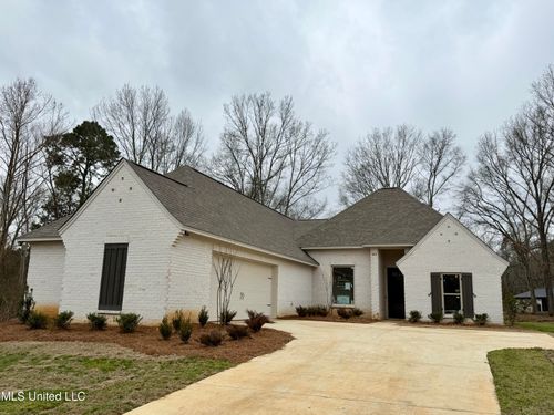 104 Jasmine Cove Dr, Brandon, MS, 39042-1101 | Card Image