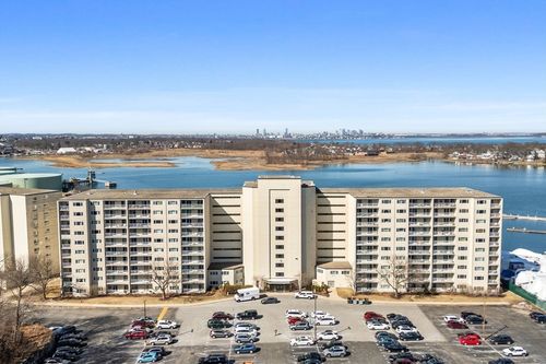 unit-614-200 Cove Way, Quincy, MA, 02169-5863 | Card Image