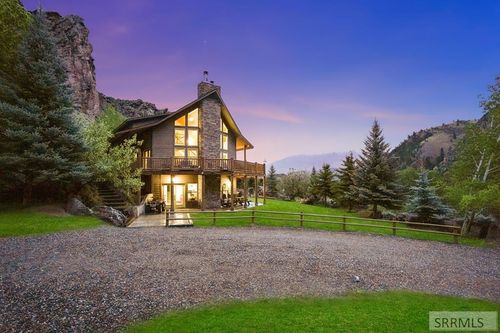 9 Autumn Blaze Ln, Salmon, ID, 83467-5111 | Card Image