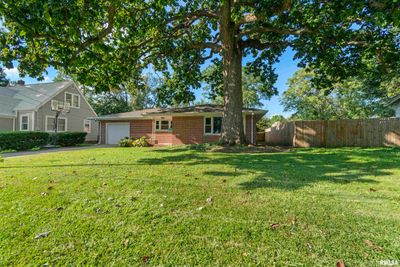 1119 E Melbourne Avenue, House other with 3 bedrooms, 2 bathrooms and null parking in Peoria IL | Image 2