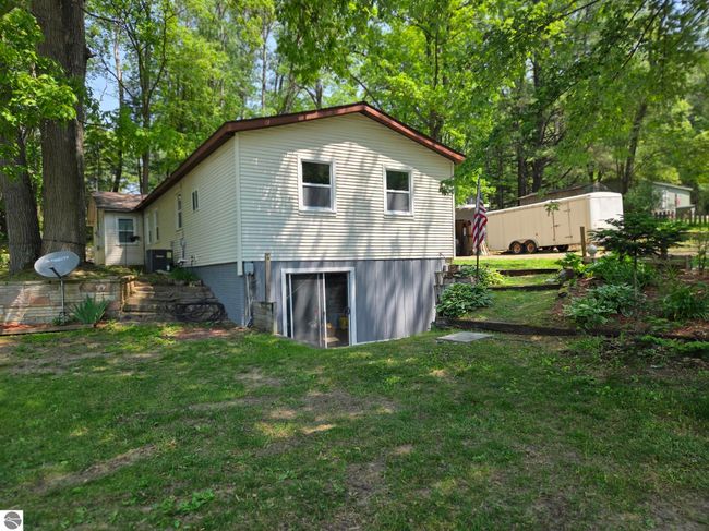 4280 Westview Dr, House other with 3 bedrooms, 1 bathrooms and null parking in Lake MI | Image 5