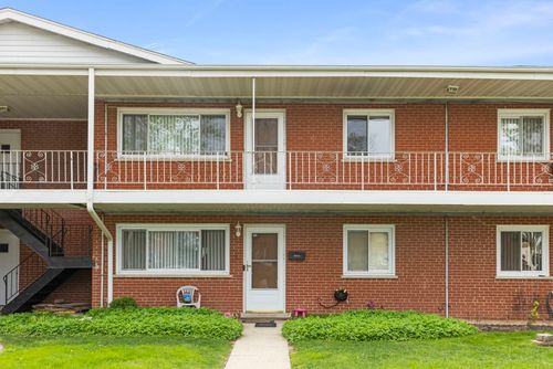 b-641 Dulles Rd, Des Plaines, IL, 60016-2526 | Card Image
