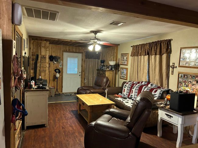 104 Shawnee St, House other with 3 bedrooms, 2 bathrooms and null parking in Cherokee TX | Image 12
