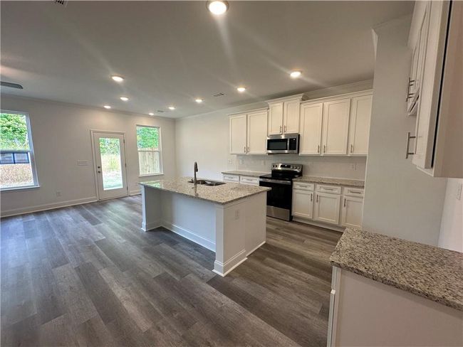 UNIT-115 - 5605 Overview Dr, Townhouse with 3 bedrooms, 3 bathrooms and null parking in Flowery Branch GA | Image 6