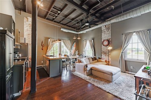 212-269 N Hull St, Athens, GA, 30601-2789 | Card Image