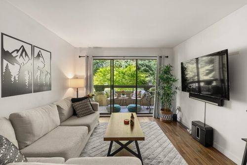 206-2234 Prince Albert St, Vancouver, BC, V5T4K9 | Card Image