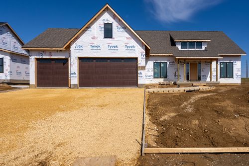 7105 Blackhawk St, Davenport, IA, 52801 | Card Image
