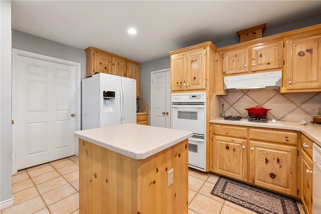 236 N Golfview Dr, House other with 3 bedrooms, 3 bathrooms and null parking in Hilltop Lakes TX | Image 12