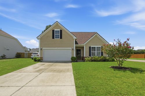 1037 Bridlewood Farms Pkwy, Ridgeville, SC, 29472-5947 | Card Image