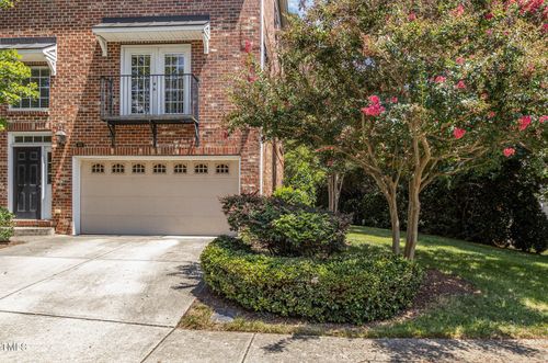 300 Christine Ct, Chapel Hill, NC, 27516-8811 | Card Image